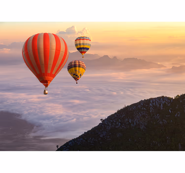 Kitchen roller blind with hot-air balloons in the sky - TenStickers