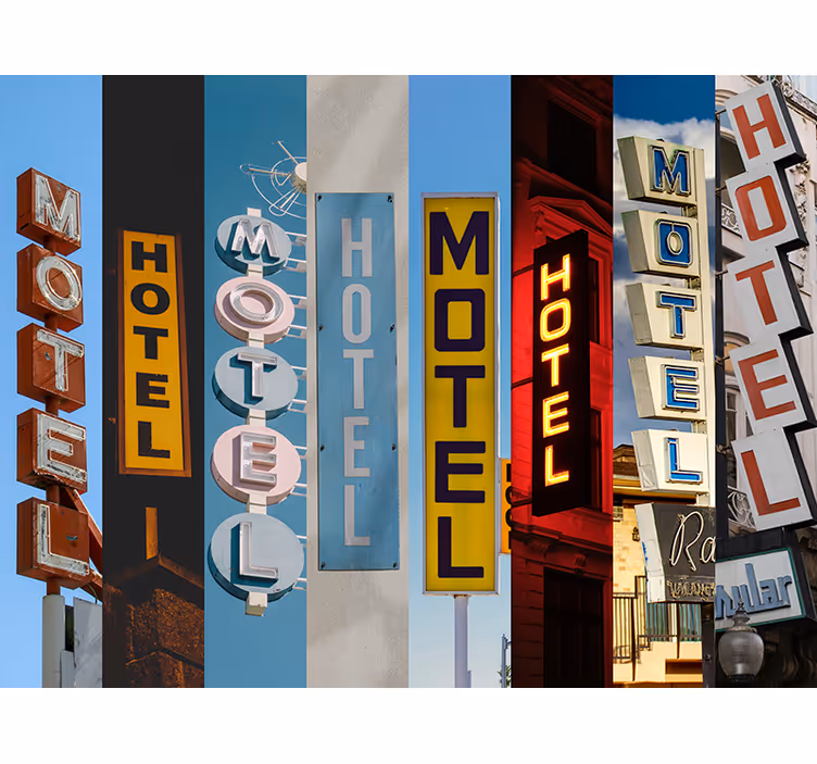 Bedroom roller blind with hotel signs - TenStickers