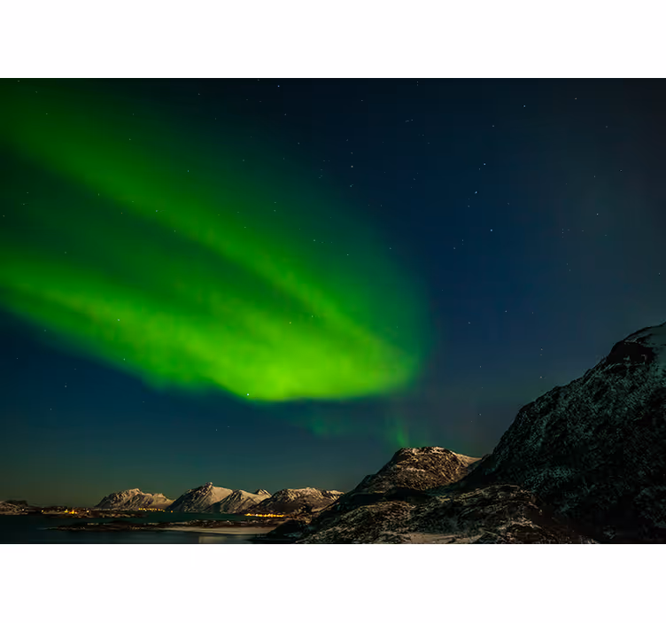 Nature wall mural aurora borealis display - TenStickers