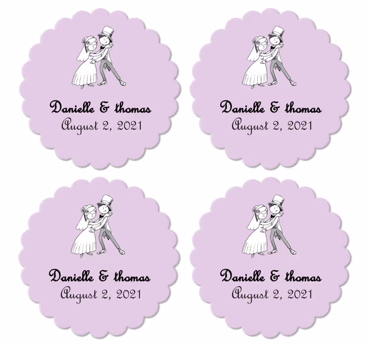 Fiancess kissing with hearts wedding coaster - TenStickers