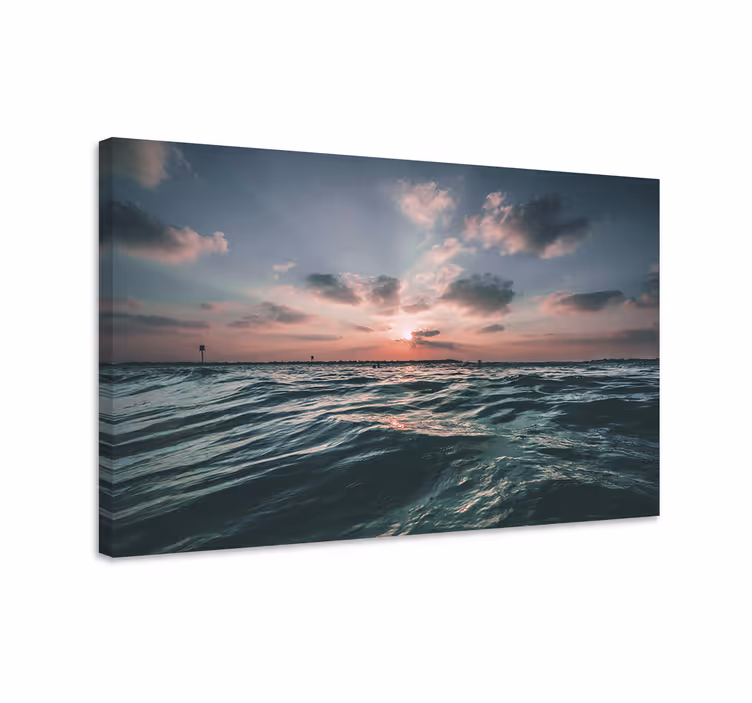 Dusk over ocean landscape canvas - TenStickers