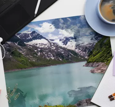 World map mouse pad majestic mountain landscape - TenStickers
