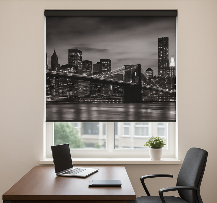 Office roller blind city at night - TenStickers