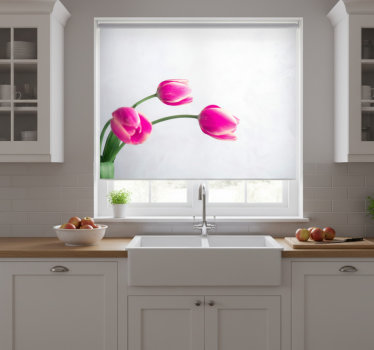 Kitchen roller blind three tulips white background - TenStickers