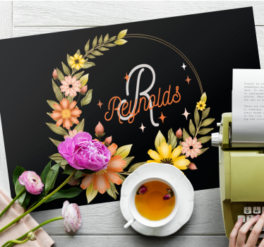 Black welcome mat with family name Personalised table mats - TenStickers