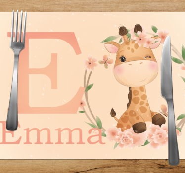 Cute giraffe for girl with name kids table mat - TenStickers