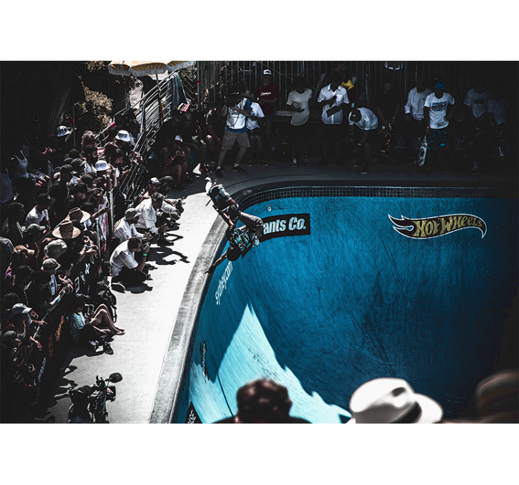 Skateboarder Performing Trick vehicle wall mural - TenStickers