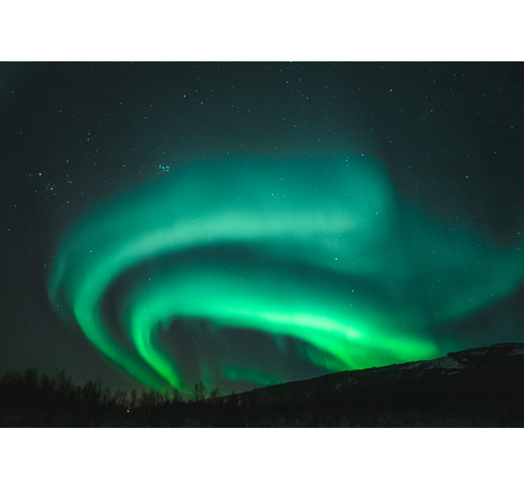 Beautiful green northern light Sky Wall Mural - TenStickers
