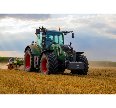 Tractor landscape living room wall mural - TenStickers