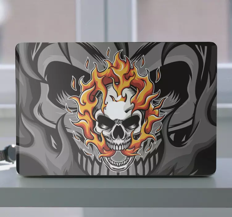 Flaming Skull Design laptop skin - TenStickers
