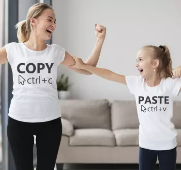 Mother and daughter t-shirt copy paste fun - TenStickers