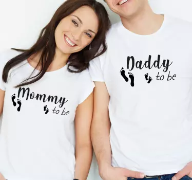 Mother and daughter t-shirt mommy daddy baby feet - TenStickers