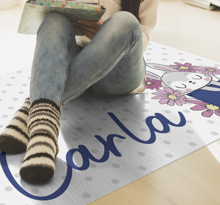 Grey bunny with name kids vinyl rug - TenStickers