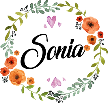 Floral vinyl rug with customisable floral crown - TenStickers